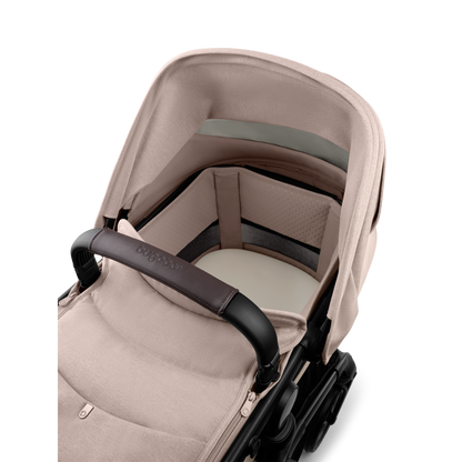 Bugaboo Fox 5 Renew Complete & Free Bugaboo Giraffe Baby Rocker - Black/Desert Taupe Melange