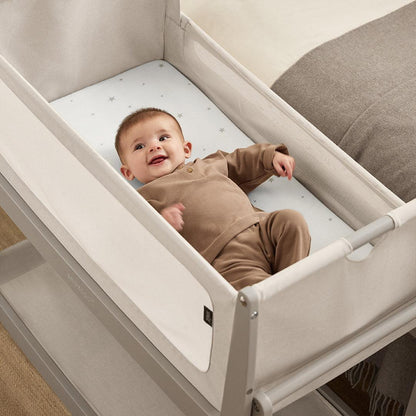 SnuzPod5 Bedside Crib - Pebble
